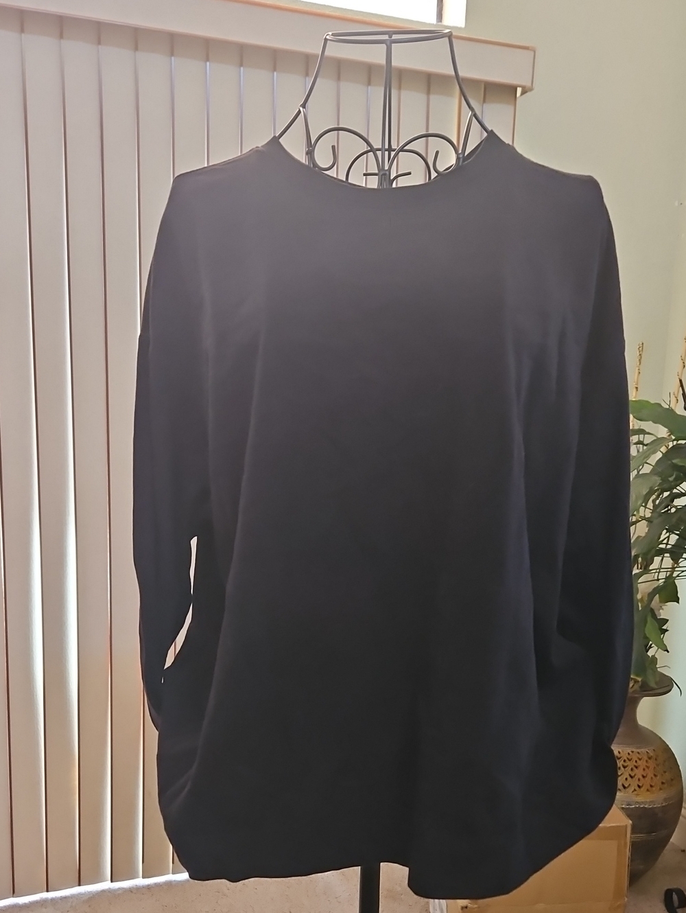Old Navy Black Vintage Tee with White Logo Tag